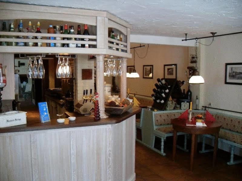 Zum Schwedenkonig Hotel Gadebusch Экстерьер фото