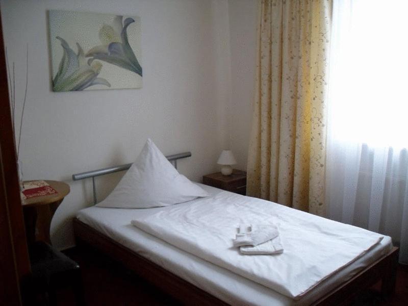 Zum Schwedenkonig Hotel Gadebusch Экстерьер фото
